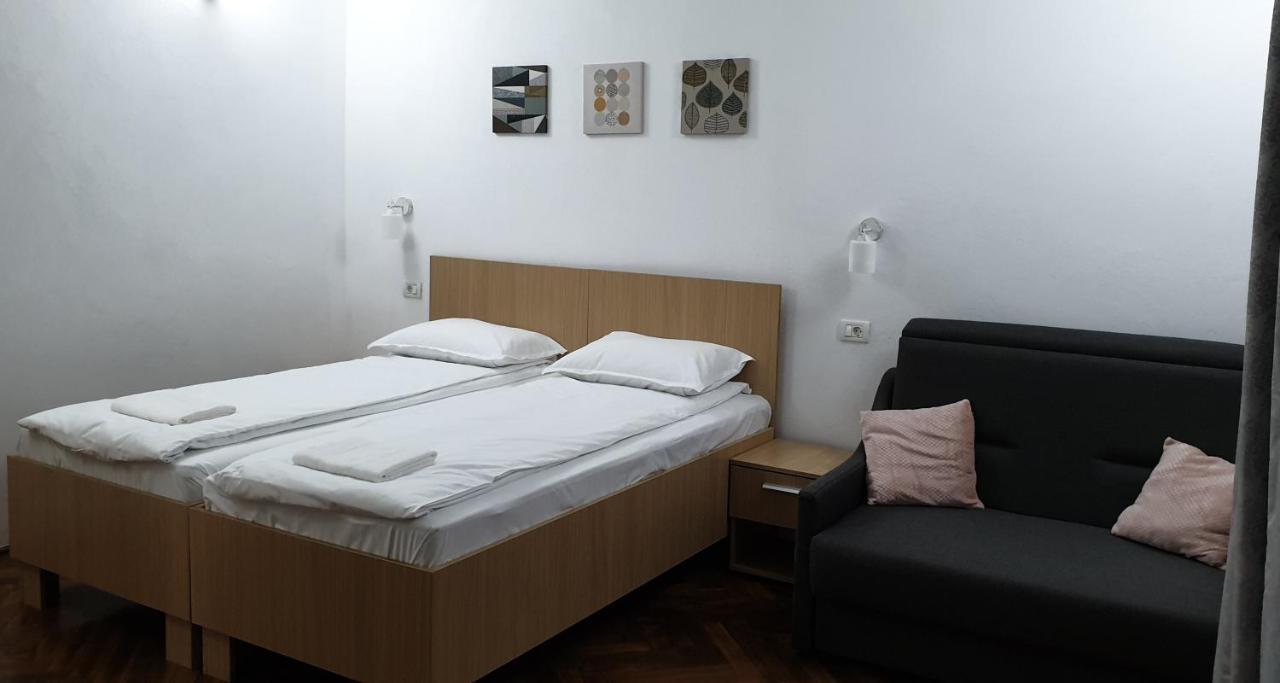Madalina Apartment *